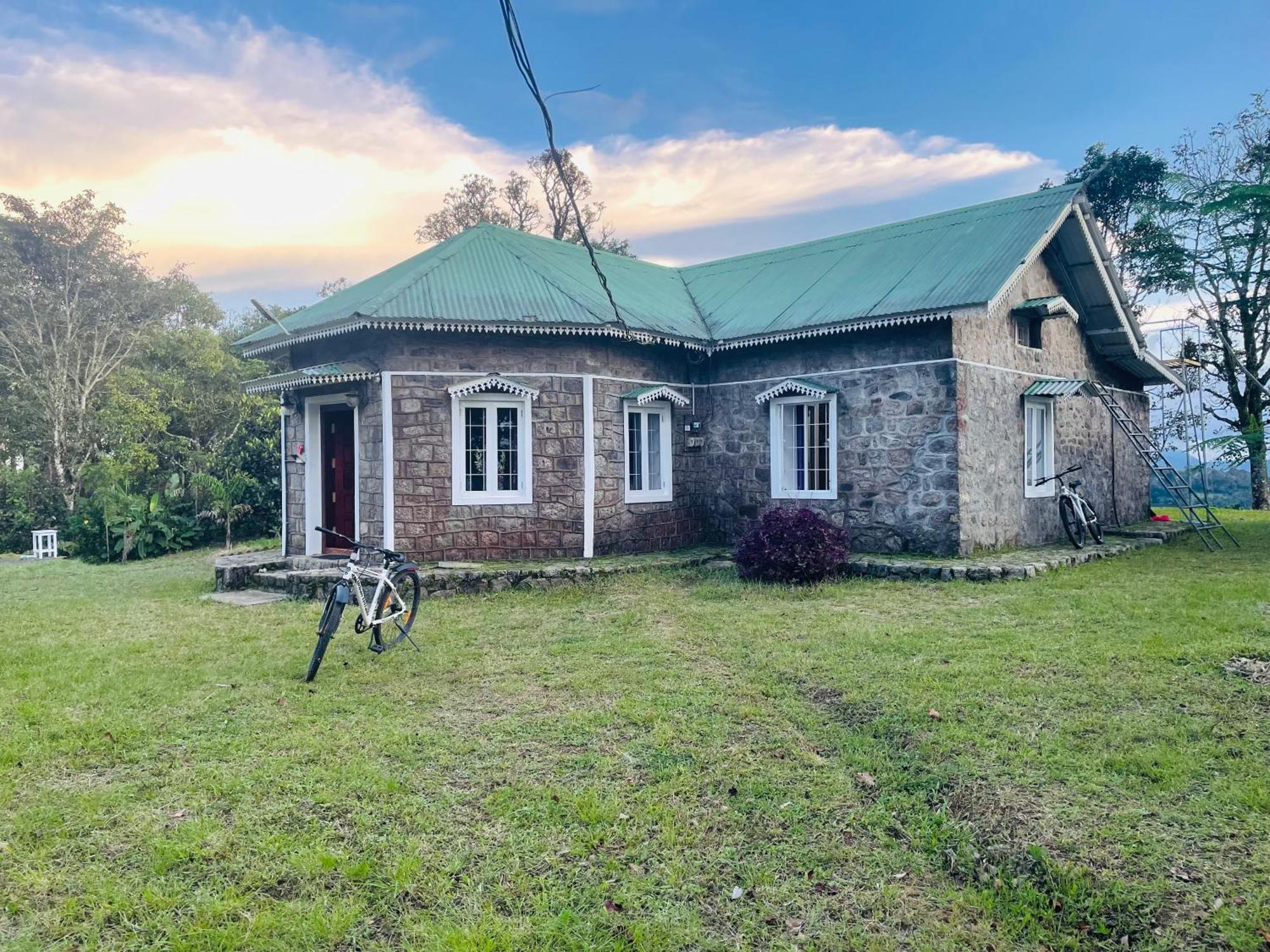 Thottom Stays Private Bungalow Munnar Exterior foto